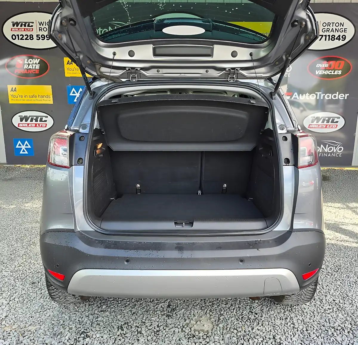 Used 2018 Vauxhall Crossland X Elite Grey - Interior and Exterior details 8