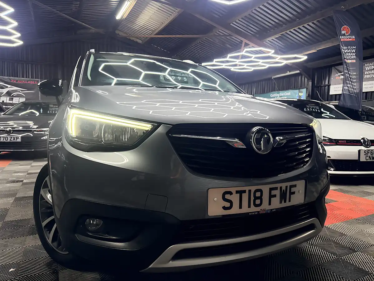 Used 2018 Vauxhall Crossland X Elite Grey - Front View