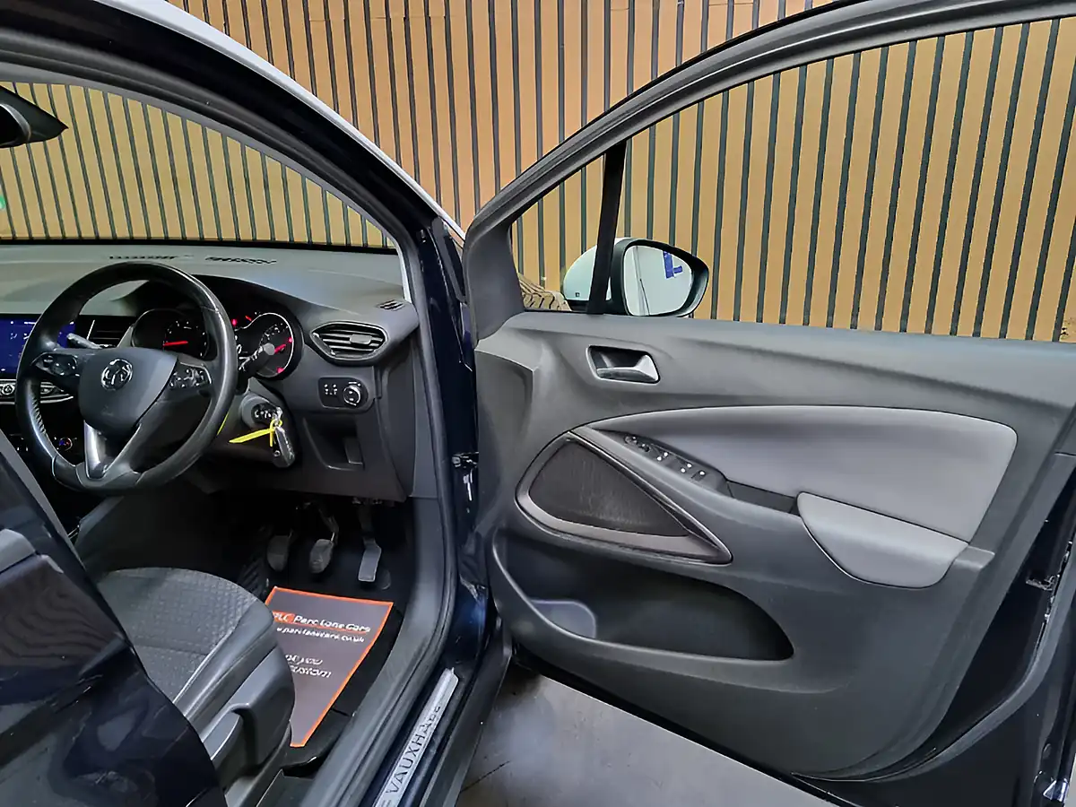 Used 2018 Vauxhall Crossland X Elite Nav Dark Moon Blue Metallic - Interior and Exterior details 13
