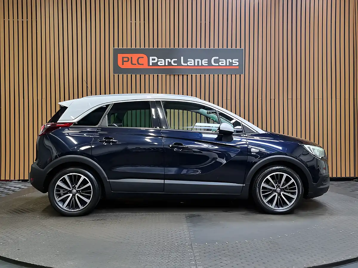 Used 2018 Vauxhall Crossland X Elite Nav Dark Moon Blue Metallic - Interior and Exterior details 9