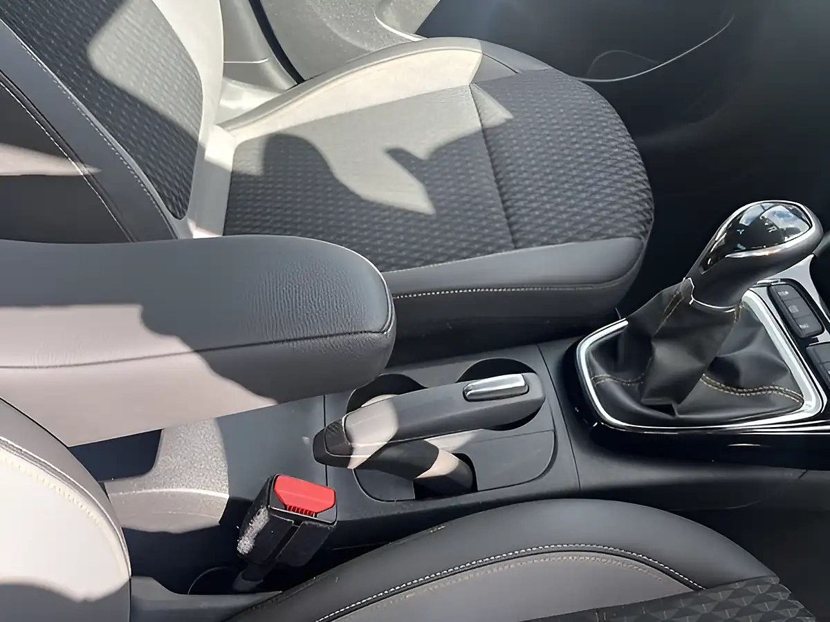 Used 2018 Vauxhall Crossland X Elite Nav Grey - Interior and Exterior details 10
