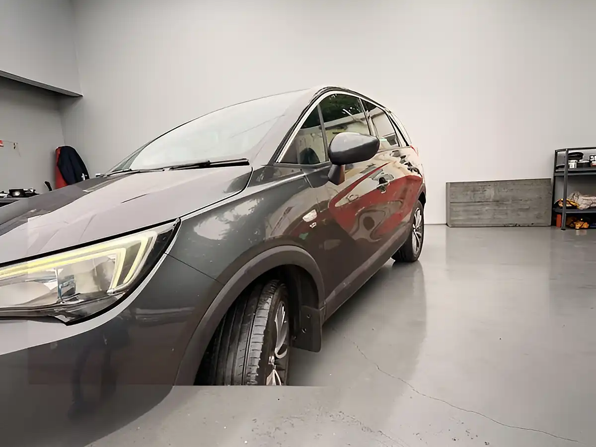 Used 2018 Vauxhall Crossland X Elite Nav Grey - Interior and Exterior details 11