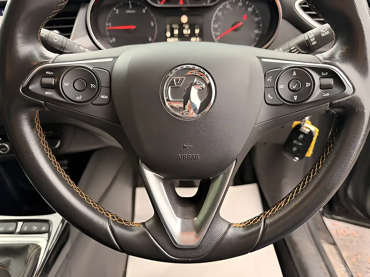 Used 2018 Vauxhall Crossland X Elite Nav Grey - Interior and Exterior details 19