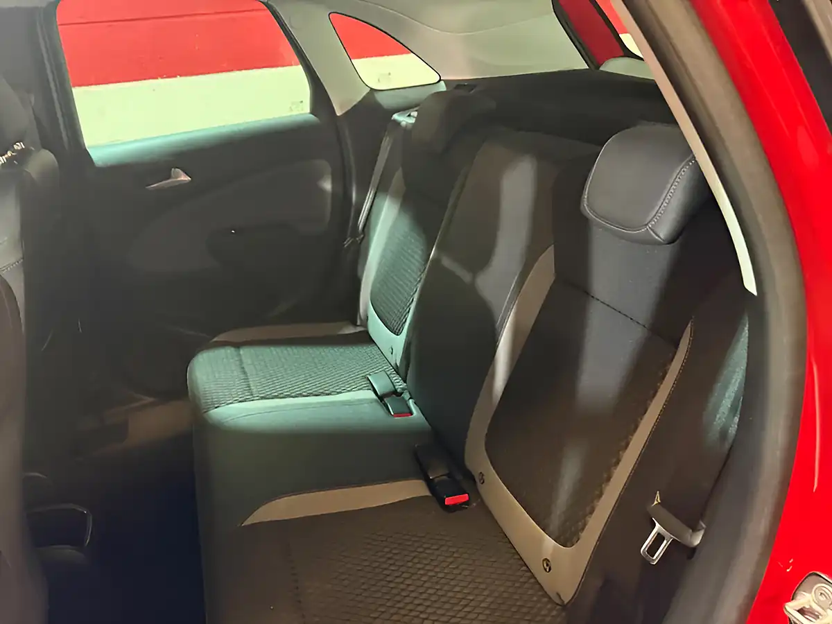 Used 2018 Vauxhall Crossland X Elite Nav Red - Interior and Exterior details 12
