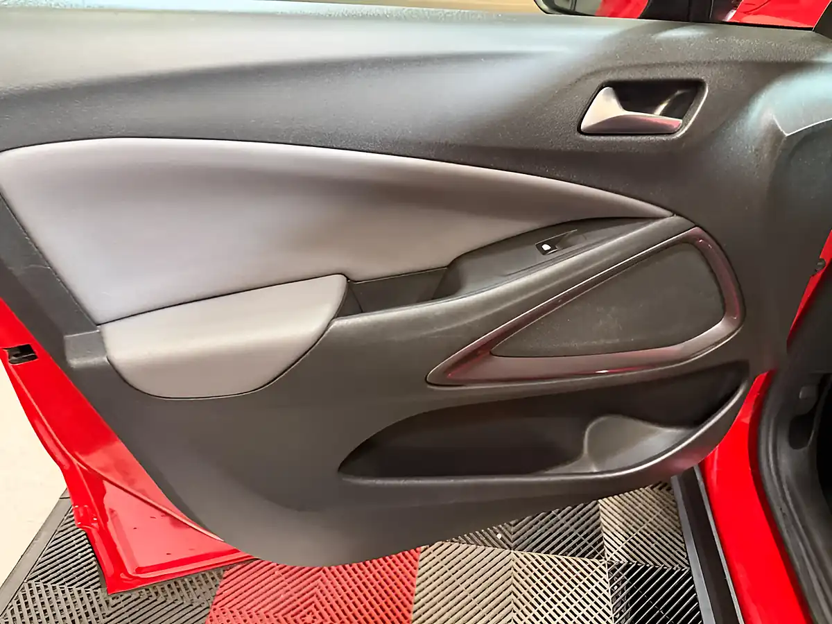 Used 2018 Vauxhall Crossland X Elite Nav Red - Interior and Exterior details 14