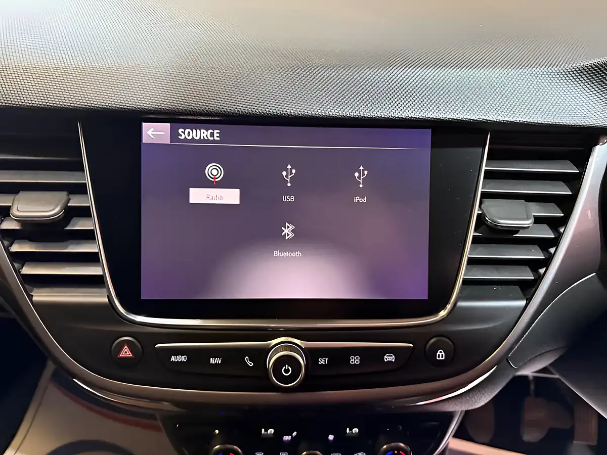 Used 2018 Vauxhall Crossland X Elite Nav Red - Interior and Exterior details 15