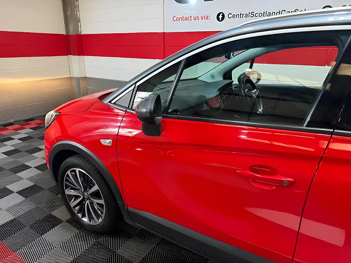 Used 2018 Vauxhall Crossland X Elite Nav Red - Interior and Exterior details 6