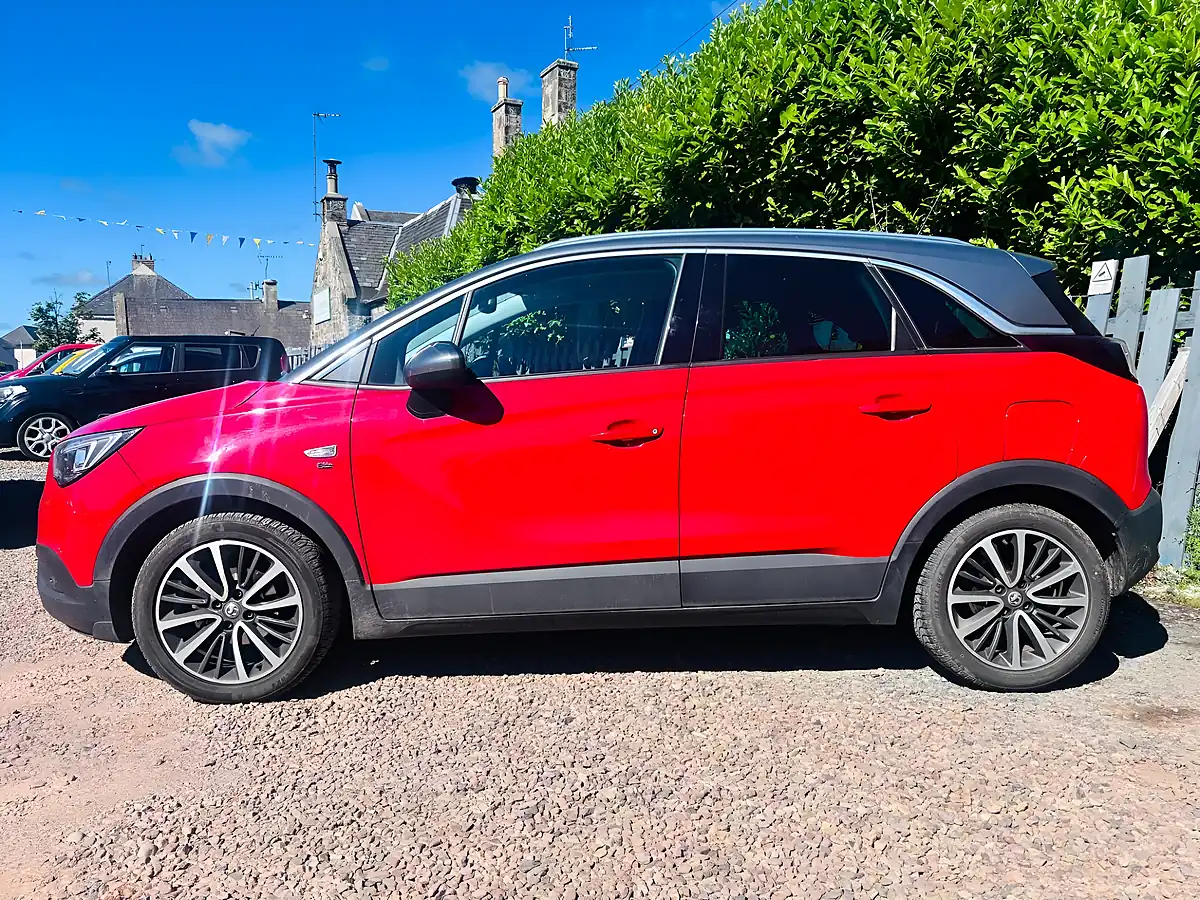 Used 2018 Vauxhall Crossland X Elite Nav Red - Interior and Exterior details 11