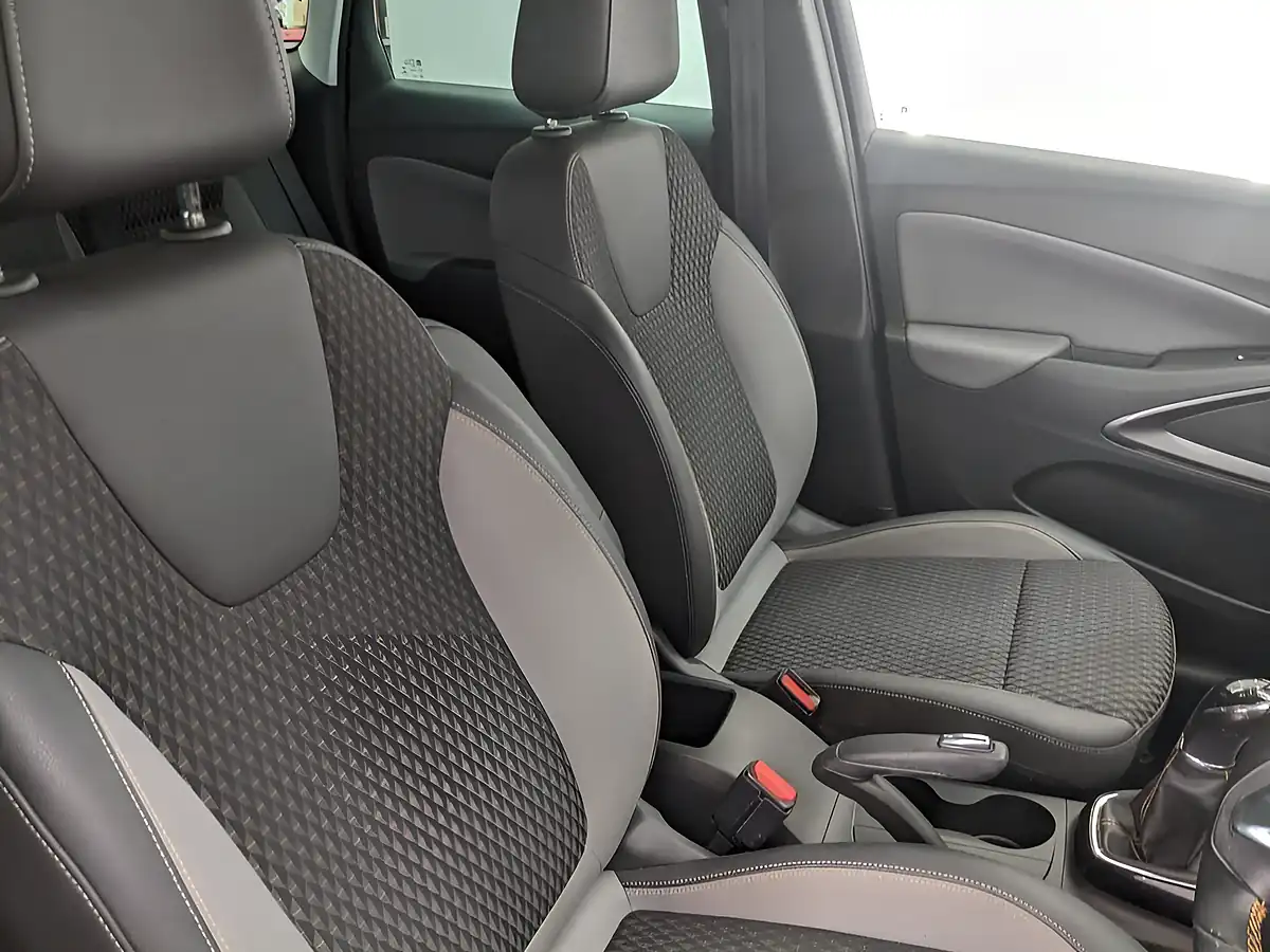 Used 2018 Vauxhall Crossland X Elite Nav Rioja Red - Interior and Exterior details 10