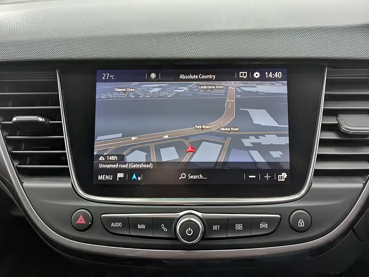 Used 2018 Vauxhall Crossland X Elite Nav Rioja Red - Interior and Exterior details 17