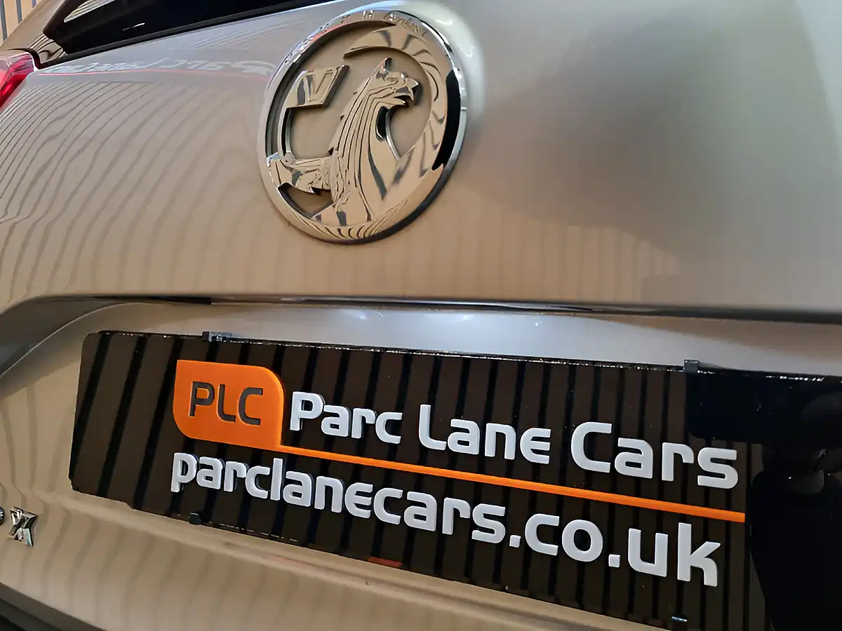 Used 2018 Vauxhall Crossland X Elite Nav Sovereign Silver Metallic - Interior and Exterior details 12