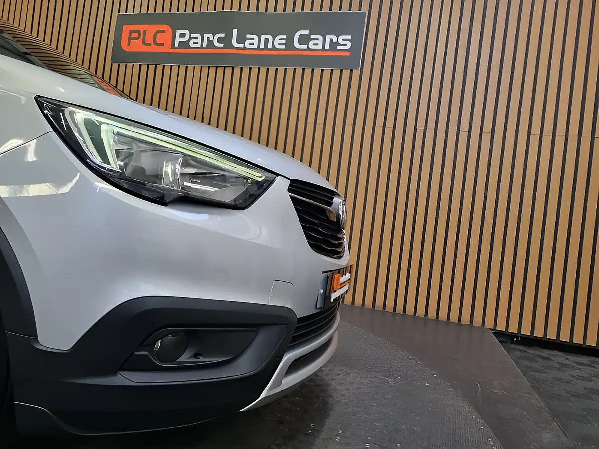 Used 2018 Vauxhall Crossland X Elite Nav Sovereign Silver Metallic - Interior and Exterior details 8