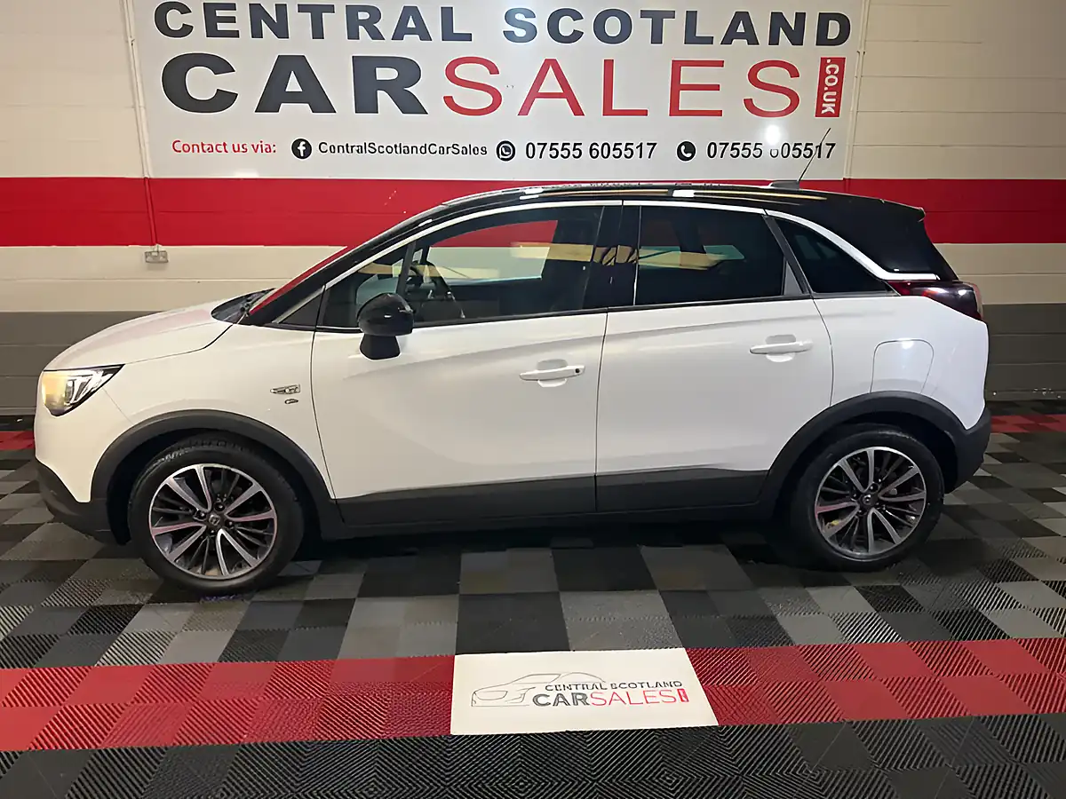 Used 2018 Vauxhall Crossland X Elite Nav White - Interior and Exterior details 10
