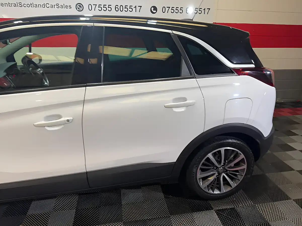 Used 2018 Vauxhall Crossland X Elite Nav White - Interior and Exterior details 11