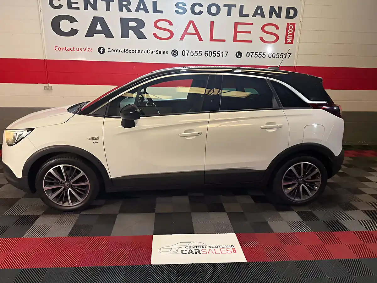 Used 2018 Vauxhall Crossland X Elite Nav White - Interior and Exterior details 12