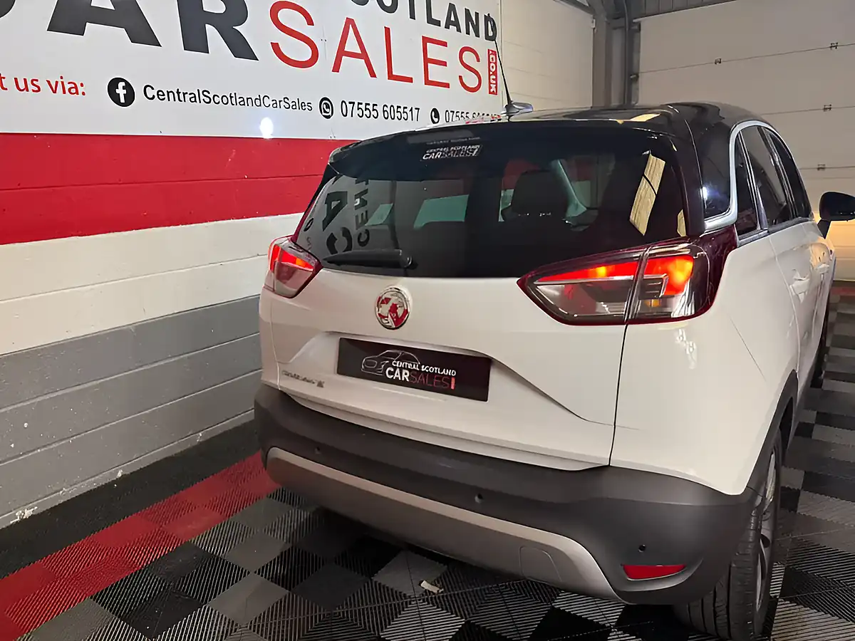 Used 2018 Vauxhall Crossland X Elite Nav White - Interior and Exterior details 16