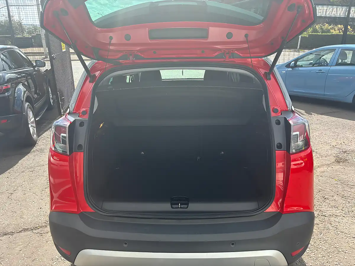 Used 2018 Vauxhall Crossland X Elite Red - Interior and Exterior details 16