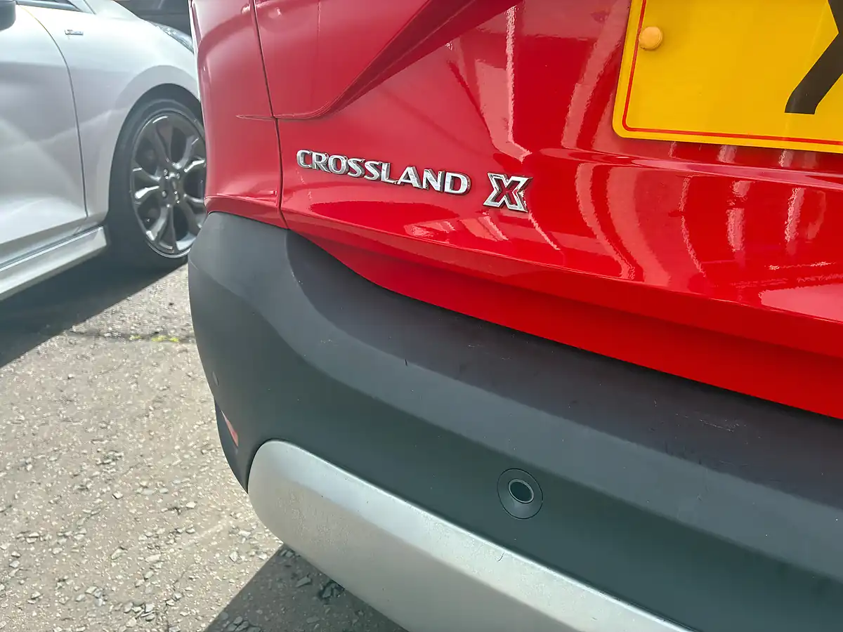 Used 2018 Vauxhall Crossland X Elite Red - Interior and Exterior details 17