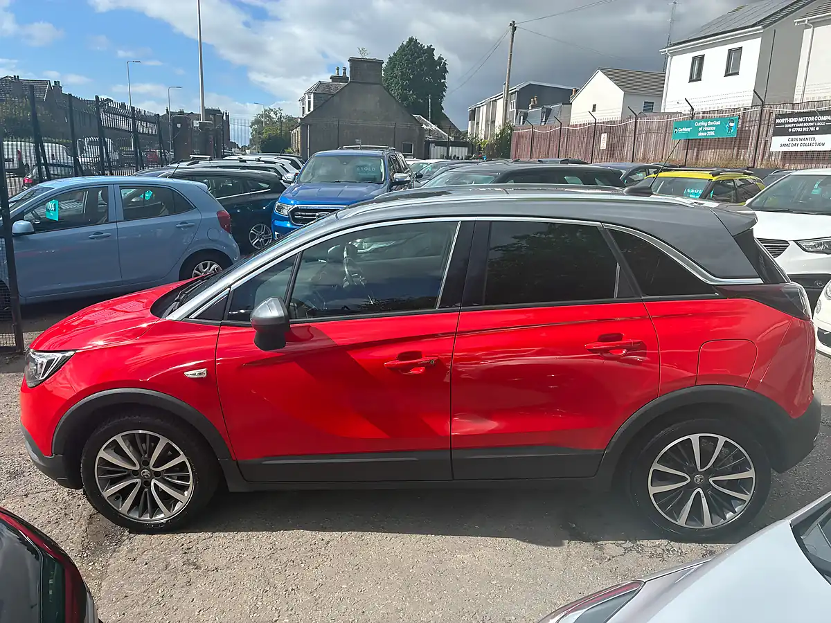 Used 2018 Vauxhall Crossland X Elite Red - Interior and Exterior details 6