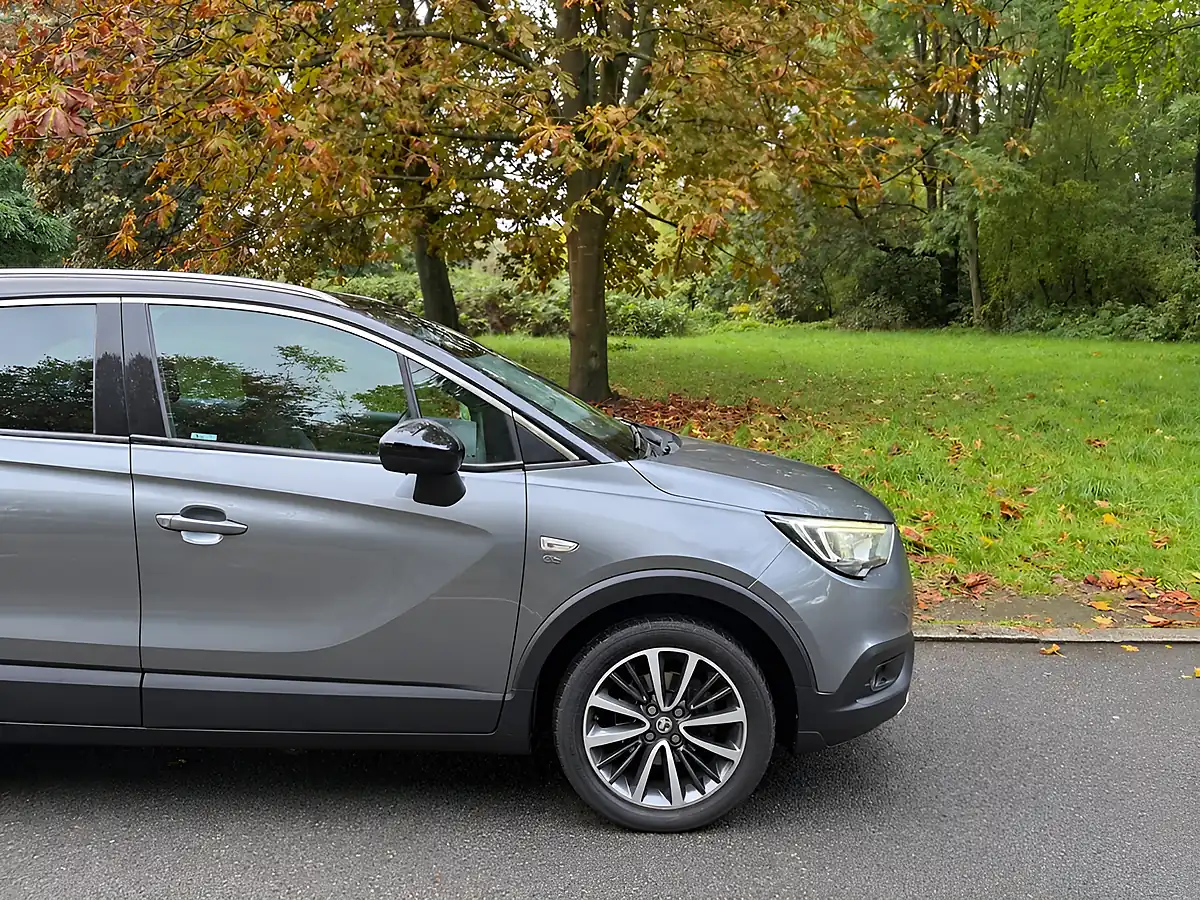 Used 2018 Vauxhall Crossland X Elite Satin Steel Grey - Interior and Exterior details 11