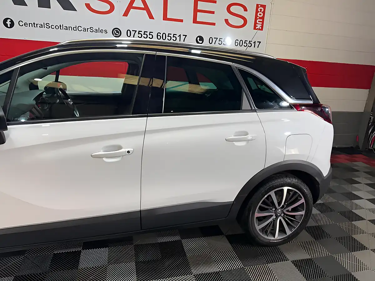 Used 2018 Vauxhall Crossland X Elite White - Interior and Exterior details 10