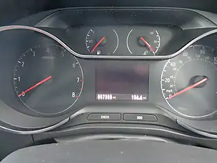 Used 2018 Vauxhall Crossland X Elite White - Interior and Exterior details 15