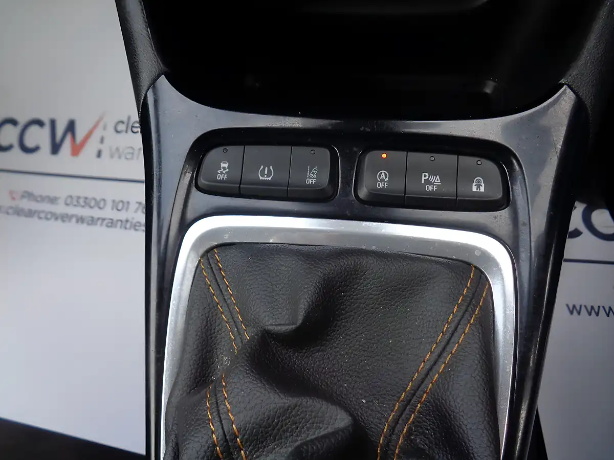 Used 2018 Vauxhall Crossland X Elite White - Interior and Exterior details 17