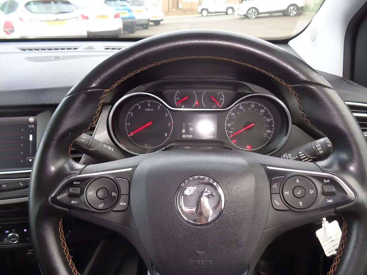 Used 2018 Vauxhall Crossland X Elite White - Interior and Exterior details 20