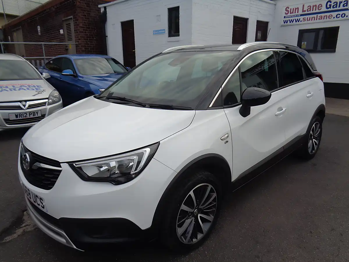 Used 2018 Vauxhall Crossland X Elite White - Interior and Exterior details 3