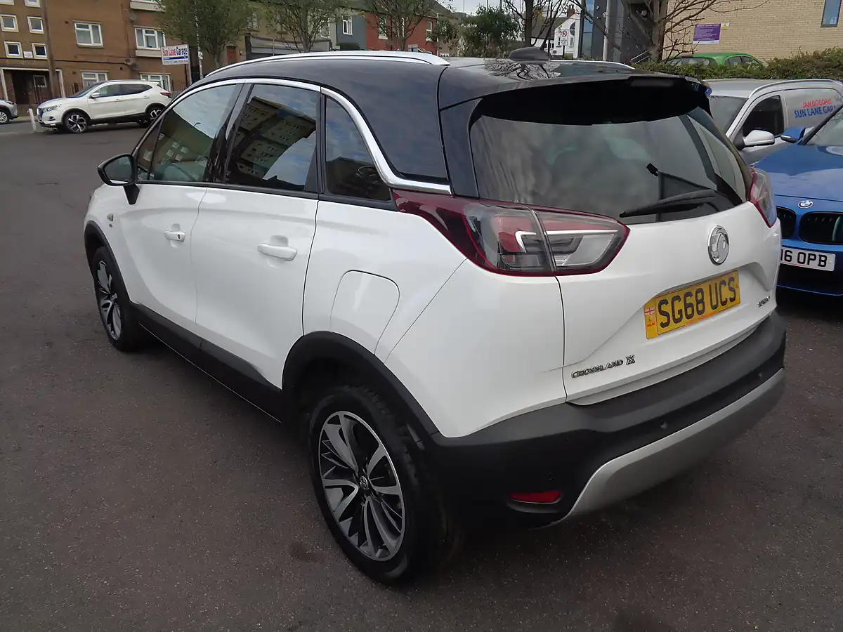 Used 2018 Vauxhall Crossland X Elite White - Interior and Exterior details 5