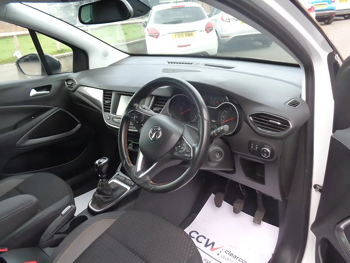 Used 2018 Vauxhall Crossland X Elite White - Interior and Exterior details 9
