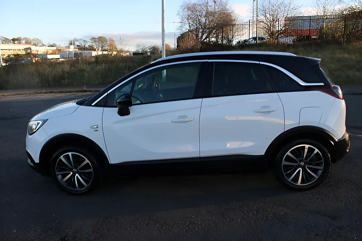 Used 2018 Vauxhall Crossland X Elite White - Interior and Exterior details 2
