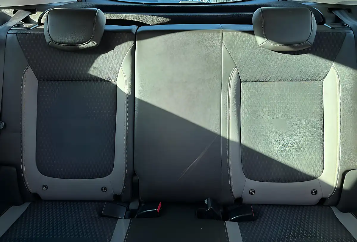 Used 2018 Vauxhall Crossland X Elite White - Interior and Exterior details 14