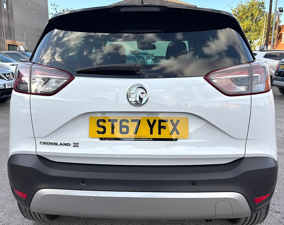 Used 2018 Vauxhall Crossland X Elite White - Interior and Exterior details 7