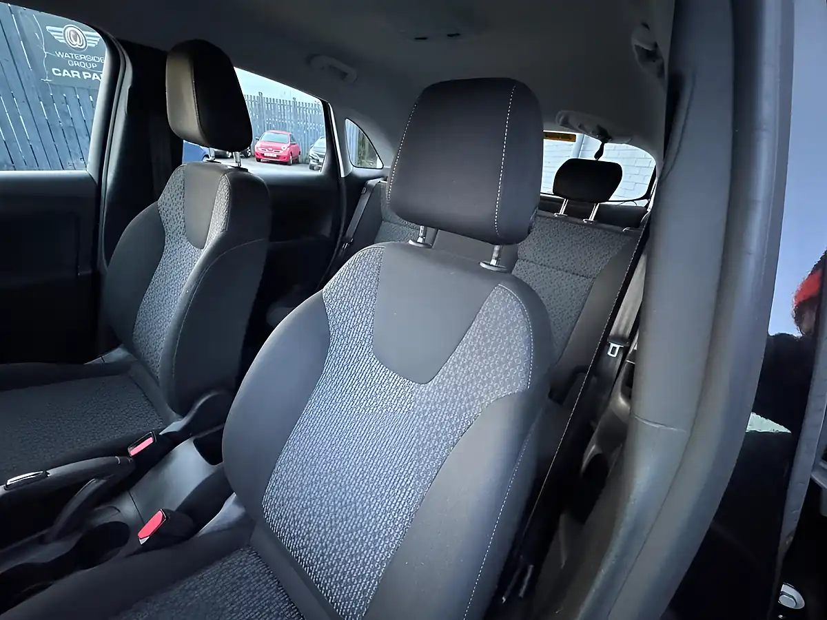 Used 2018 Vauxhall Crossland X Se Black - Interior and Exterior details 18