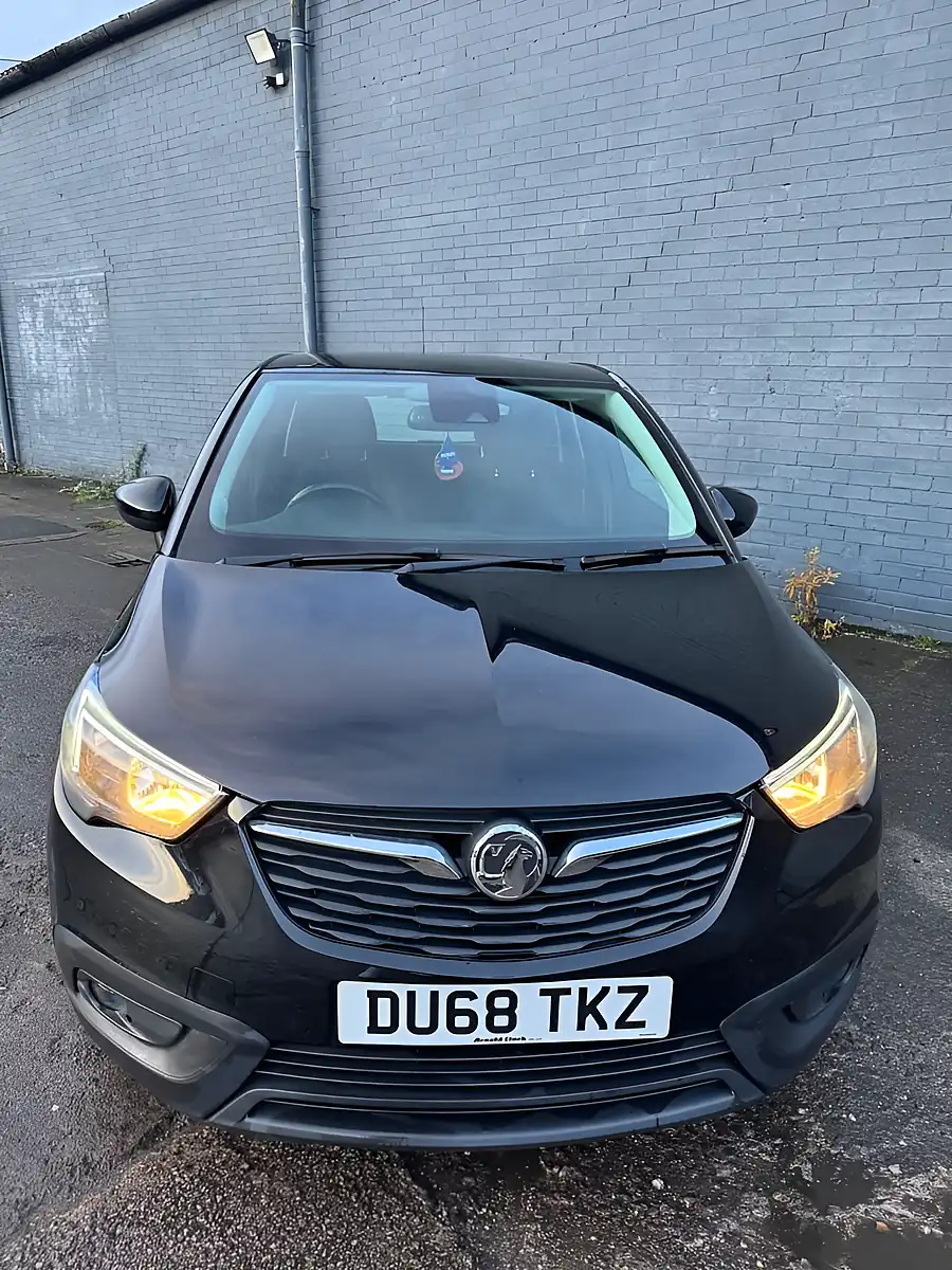 Used 2018 Vauxhall Crossland X Se Black - Interior and Exterior details 5