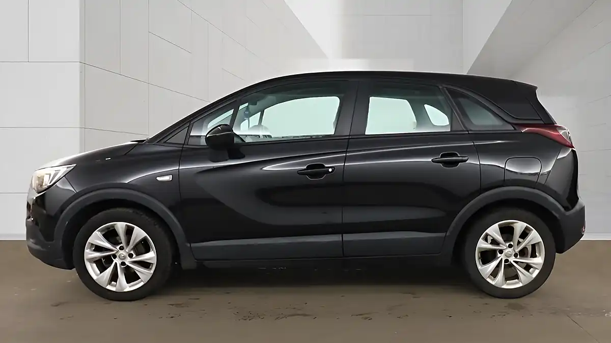 Used 2018 Vauxhall Crossland X Se Black - Interior and Exterior details 17