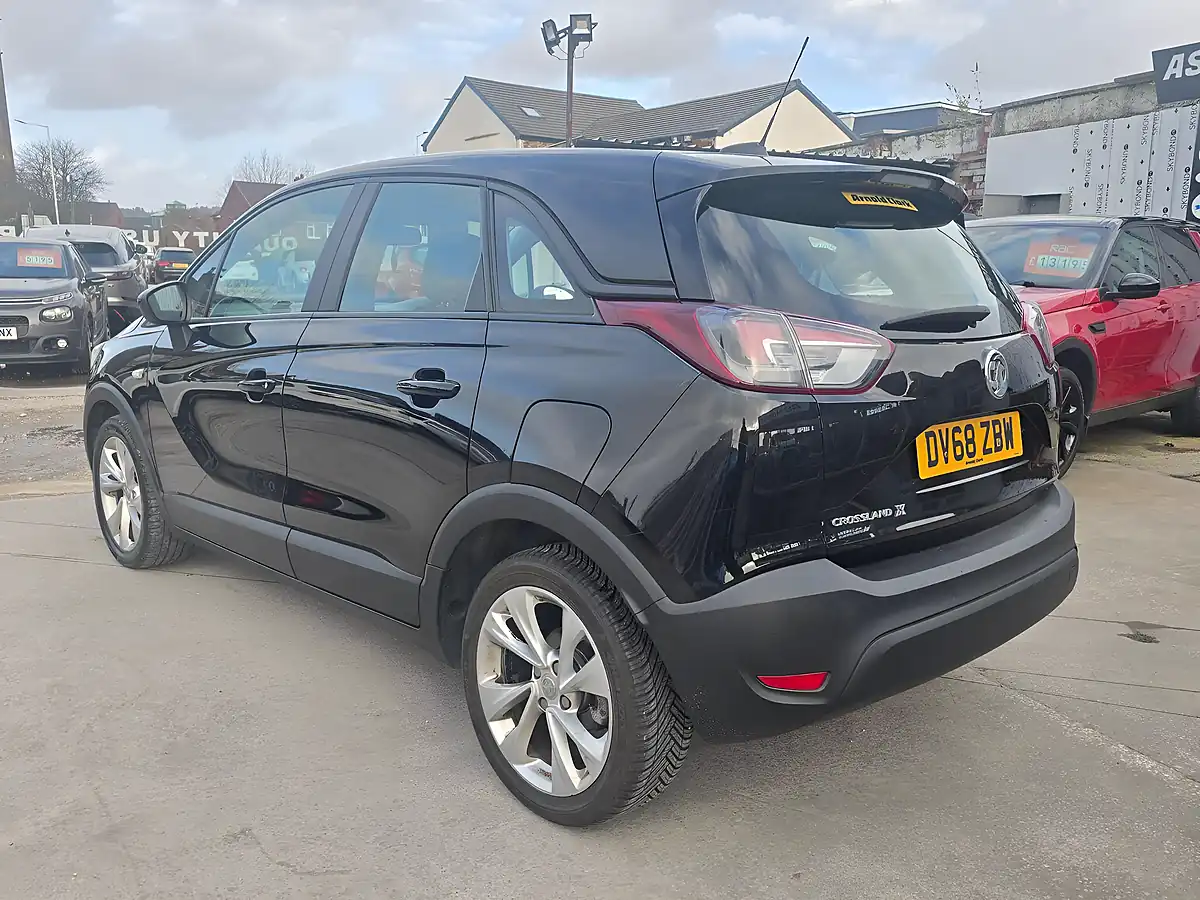 Used 2018 Vauxhall Crossland X Se Black - Interior and Exterior details 5