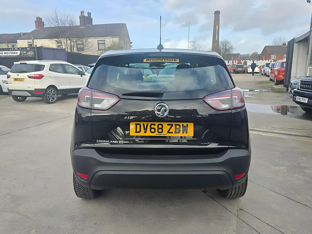 Used 2018 Vauxhall Crossland X Se Black - Interior and Exterior details 6