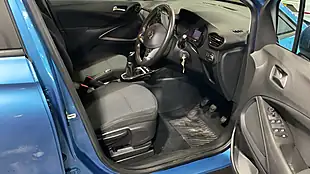 Used 2018 Vauxhall Crossland X Se Blue - Interior and Exterior details 11