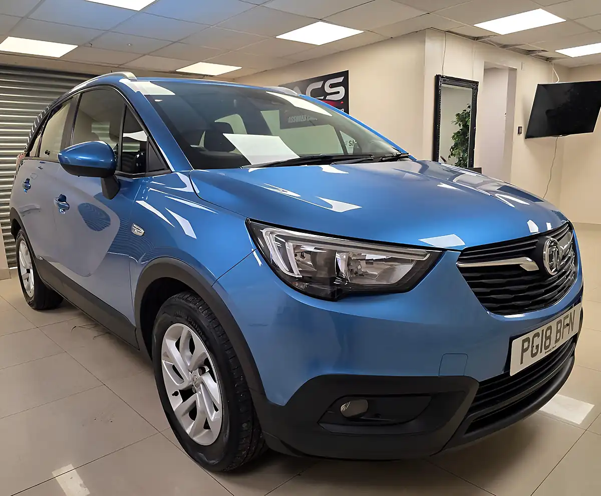 Used 2018 Vauxhall Crossland X Se Blue - Front View