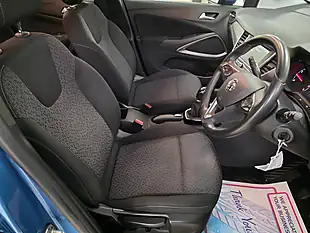 Used 2018 Vauxhall Crossland X Se Blue - Interior and Exterior details 10