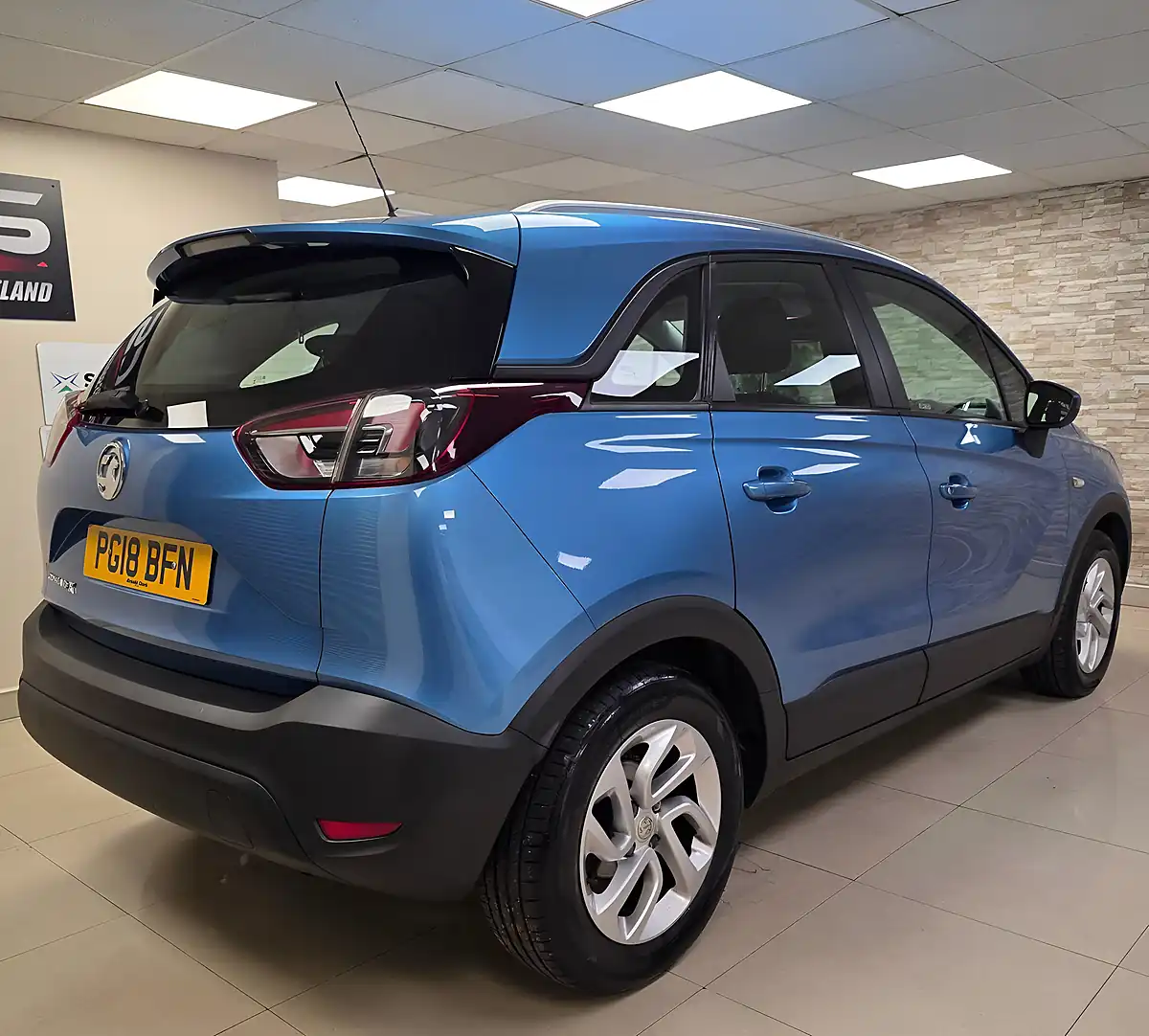 Used 2018 Vauxhall Crossland X Se Blue - Interior and Exterior details 4