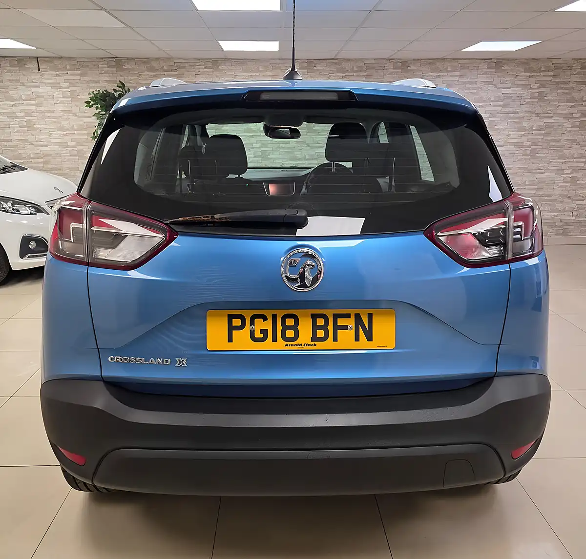 Used 2018 Vauxhall Crossland X Se Blue - Interior and Exterior details 6