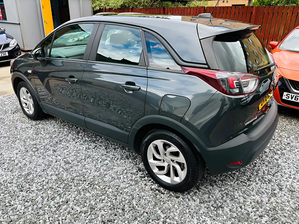 Used 2018 Vauxhall Crossland X Se Grey - Interior and Exterior details 18