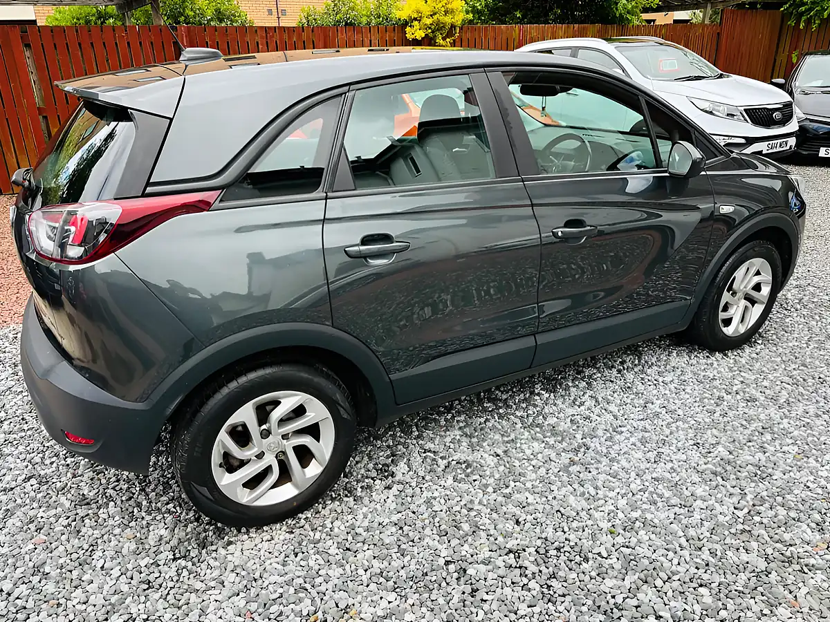 Used 2018 Vauxhall Crossland X Se Grey - Interior and Exterior details 19