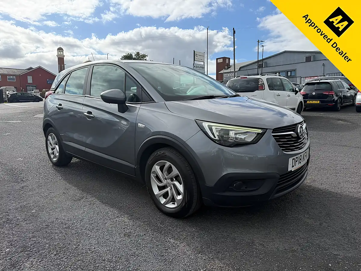 Used 2018 Vauxhall Crossland X Se Grey - Front View