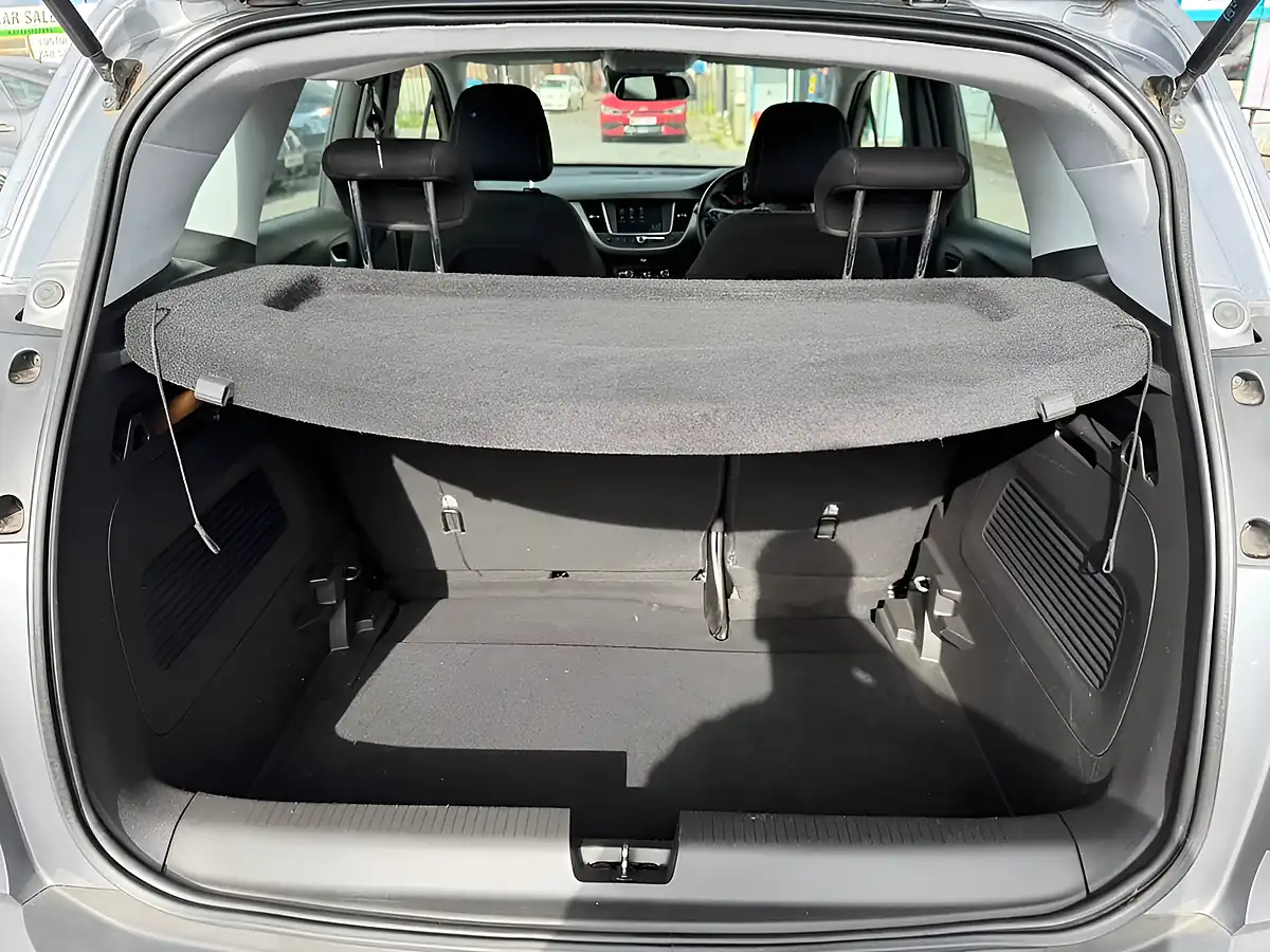 Used 2018 Vauxhall Crossland X Se Grey - Interior and Exterior details 17
