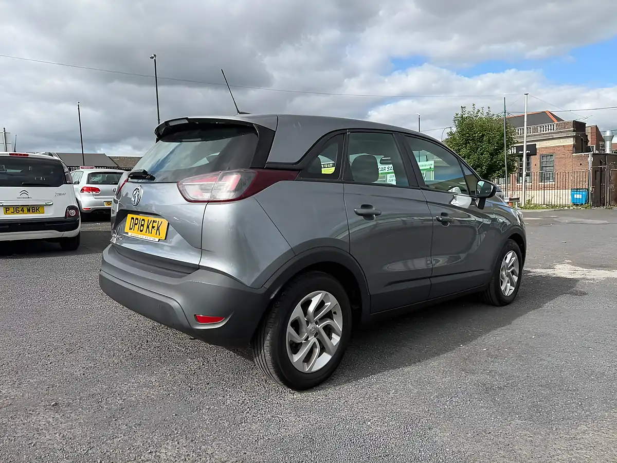 Used 2018 Vauxhall Crossland X Se Grey - Interior and Exterior details 2