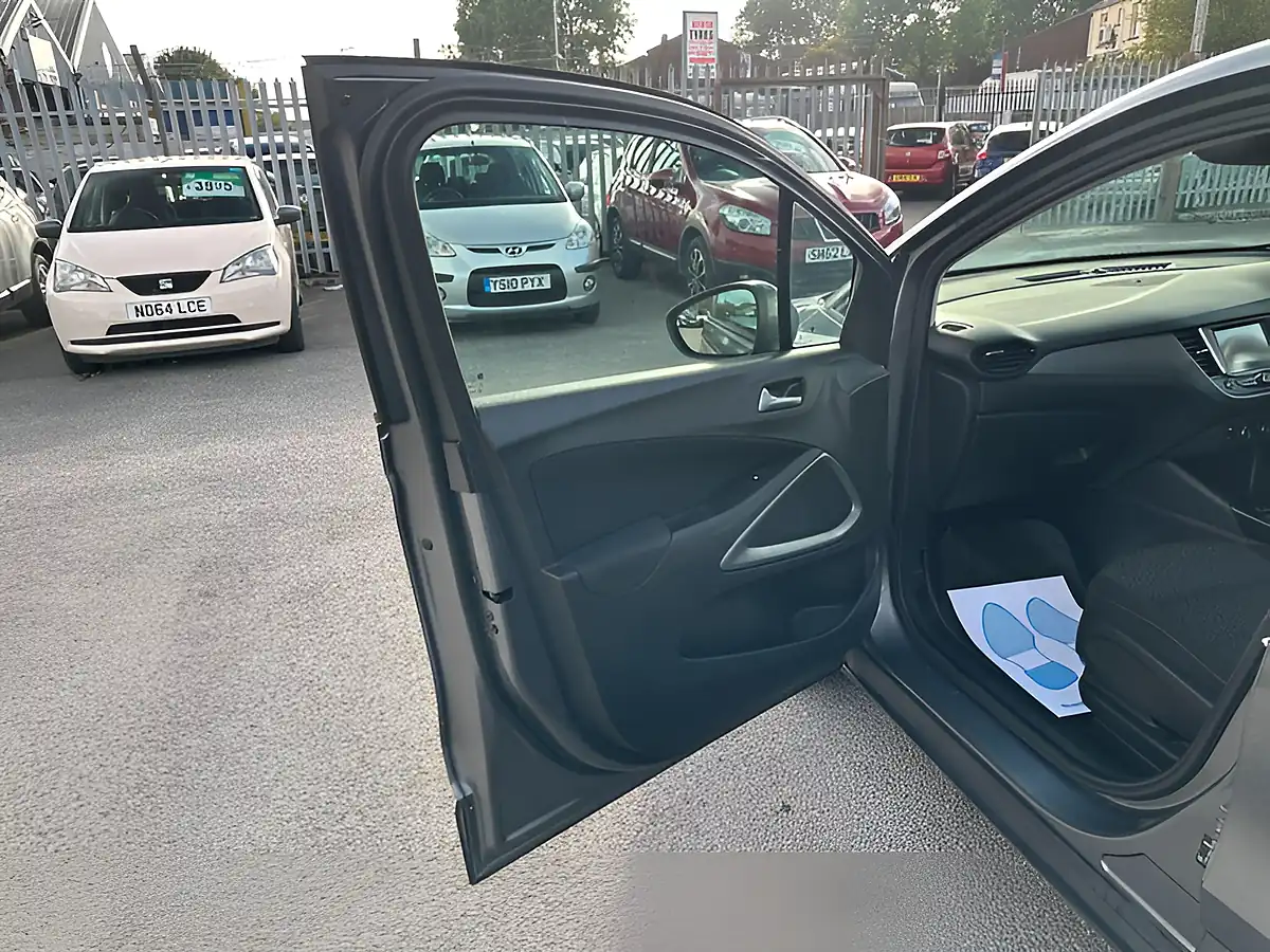 Used 2018 Vauxhall Crossland X Se Grey - Interior and Exterior details 20